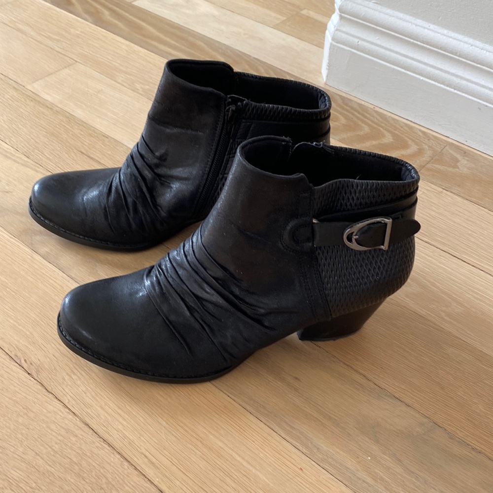 Womens black ankle boots